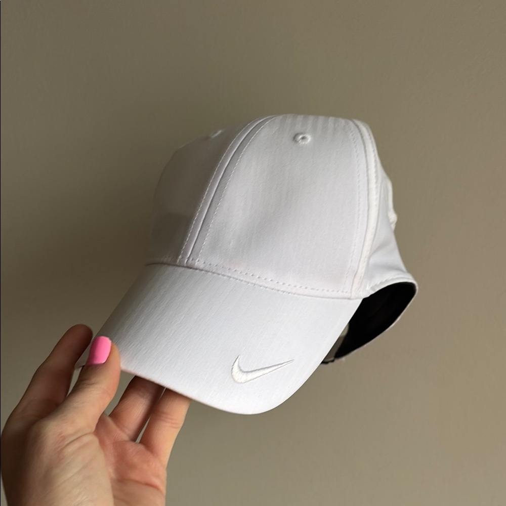 Nike White Baseball Cap
